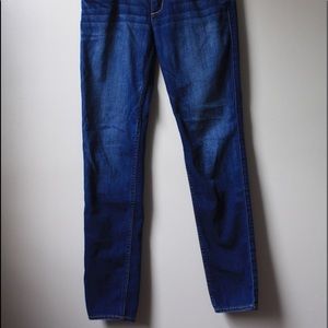 Abercrombie medium wash jeans